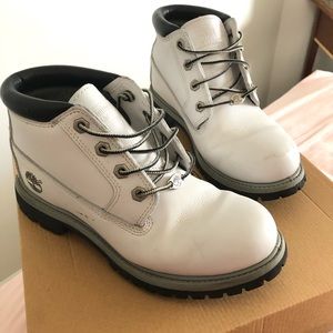 Timberland Waterproofs White boots 🥾 unisex